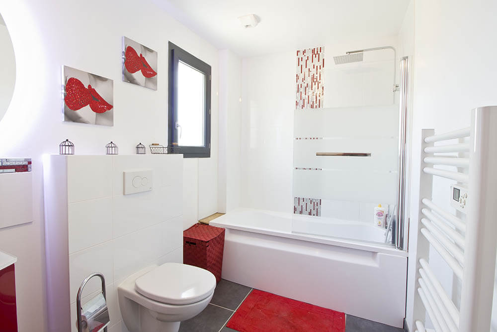 maison valtrea salle de bain